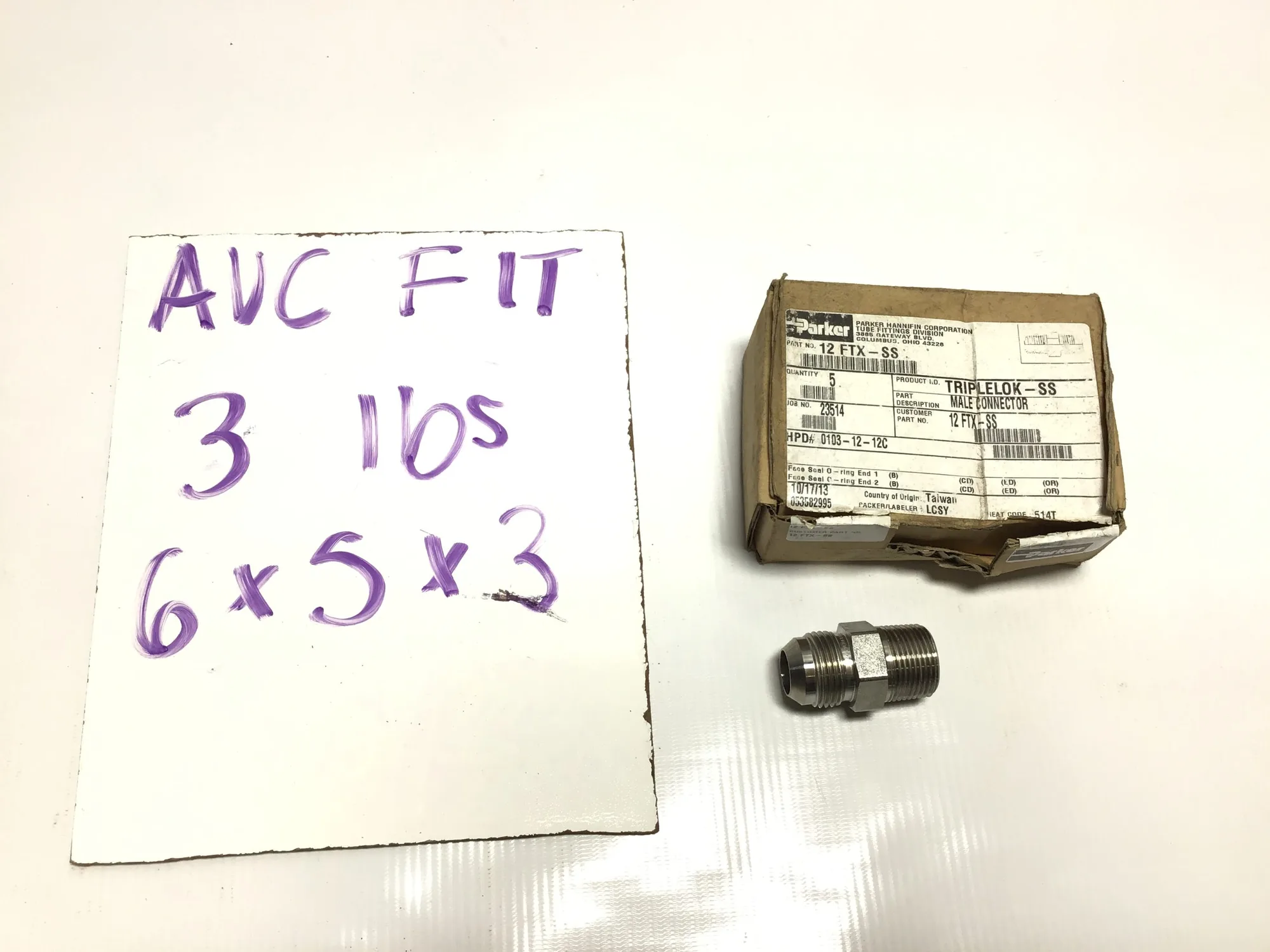 Parker 12 FTX-SS Triplelok Male Connector (5 pcs/bx)