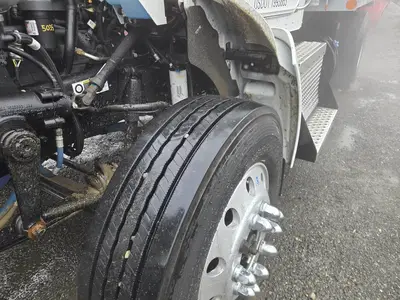 USED 2020 KENWORTH T270
