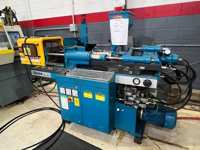 1990 BOY 22S Injection Molding Machines | Universal Press & Machinery (UPM) (3)