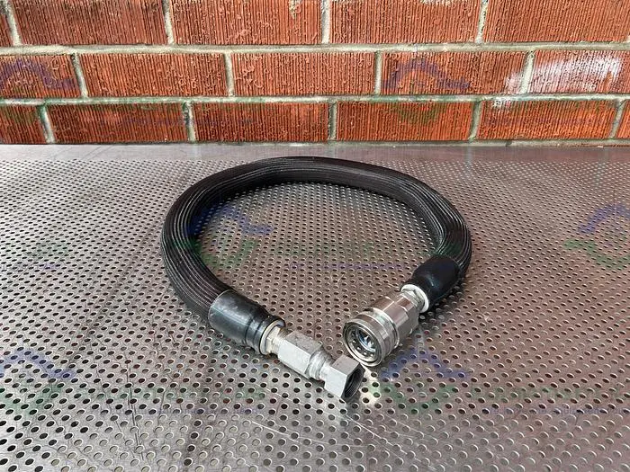 Used HUBER INSULATED CHILLER HOSE 53" W/ 1" FEMALE THREADED TO QUICK RELEASE Hoses | Equipment Lab #486887