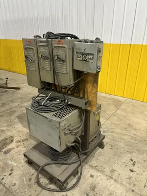 240v --> 600v x 15 KVA HAMMOND TRANSFORMER PORTABLE POWER UNIT AND SWITCHBOXES: STOCK #21009