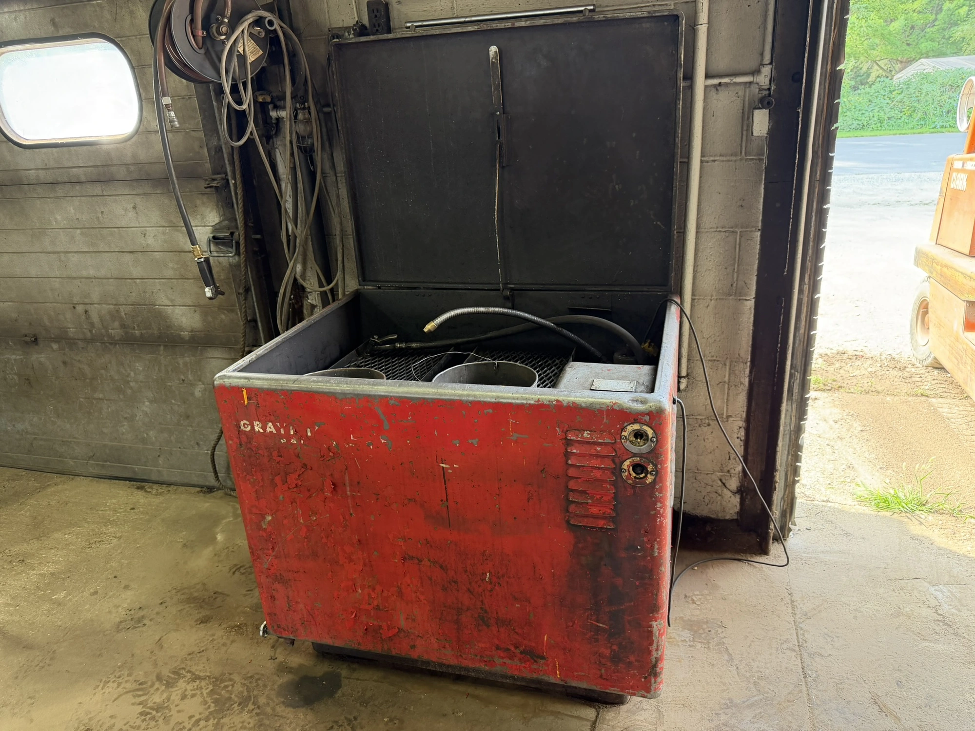 Used _UNKNOWN_ _UNKNOWN_ Parts Washers Michigan US | Miedema Asset Management Group #1372209