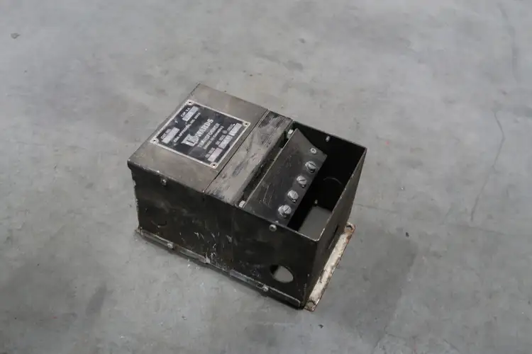 Used EDWARDS 88-100 Transformers British Columbia CA | Lenmark #264812