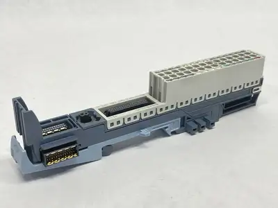 USED SIEMENS SIMATIC ET 200SP BASE UNIT BU15-P16+A10+2D, BU