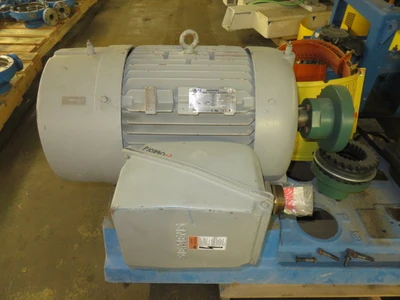 40 hp Siemens NEMA Premium Efficiency AC Motor , 885 rpm 460 volts Unused Condition