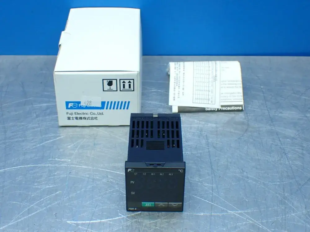 NEW FUJI ELECTRIC PXR4NAS14V0A1