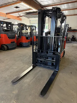 USED 2021 TOYOTA 8FBCU32