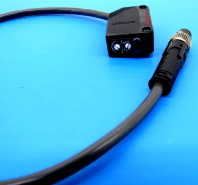 NEW OMRON E3Z-R81-J0SRW-P2 PHOTOELECTRIC SENSOR E3ZR81J0SRWP2