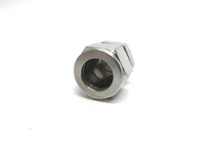 USED SWAGELOK 5/8 OD X 3/8 OD REDUCING UNION TUBE FITTING