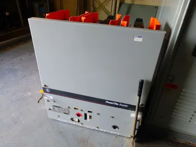 GE Powervac Switchgear w/ VB1 13.8-1000-3, 15KV, 1200A Breaker