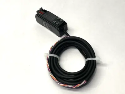 USED KEYENCE CZ-V21A