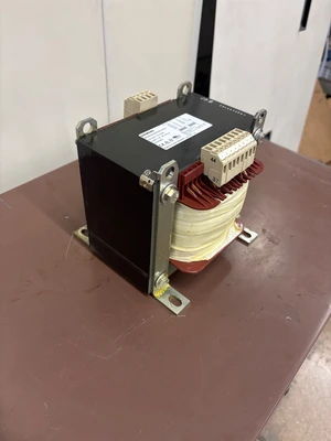 Used SIEMENS 4AM6542-8DD-0FA0 Transformers Illinois US | Aucto #1310719