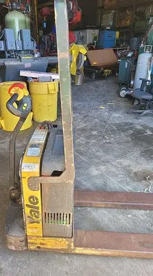 USED 2010 YALE MPB040-EN24T2748