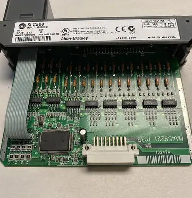 USED ALLEN-BRADLEY 1746-IB32