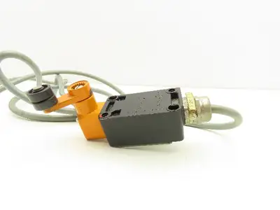 Siemens 3SE3 120-1GW-Z Position Limit Switch Roller Lever 230V 6A