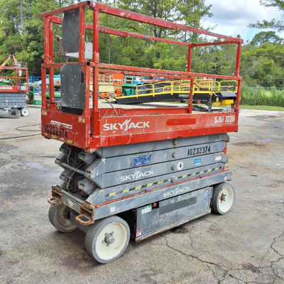USED 2014 Skyjack SJ3226