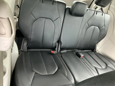 USED 2019 CHRYSLER PACIFICA