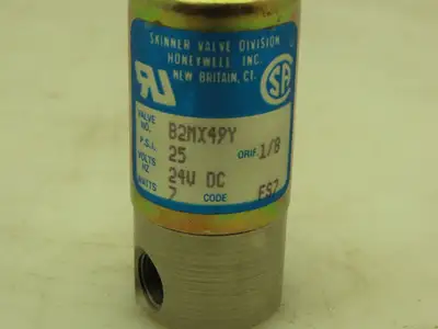 Honeywell Skinner B2MX49Y Solenoid Valve 2-Way NC 24VDC 25 PSI 1/8" NPT