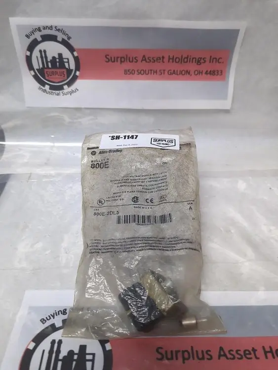 New | in-Stock ALLEN-BRADLEY 800E-2DL5 Industrial Controls | Surplus Asset Holdings #1220399