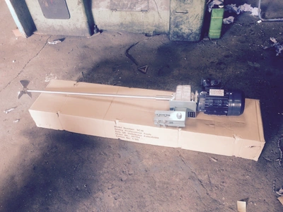 Geared Clamp On Stirrer O.37 Kw