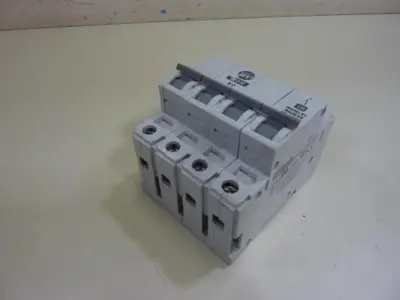USED ALLEN BRADLEY 1492-CB3/H040 SER B