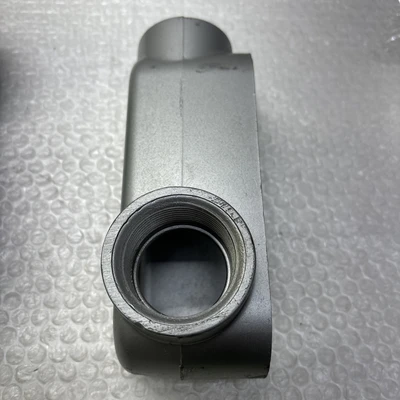 NEW Crouse Hinds 1 1/2” LL59