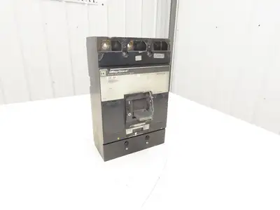 Square D MHF3660030M Molded Case Circuit Breaker 600A 3 Pole 600VAC 1PH