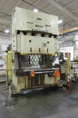 KOMATSU 220 TON 2 POINT GAP FRAME PRESS Gap Frame, Double Crank Presses | Timco, Inc. (1)
