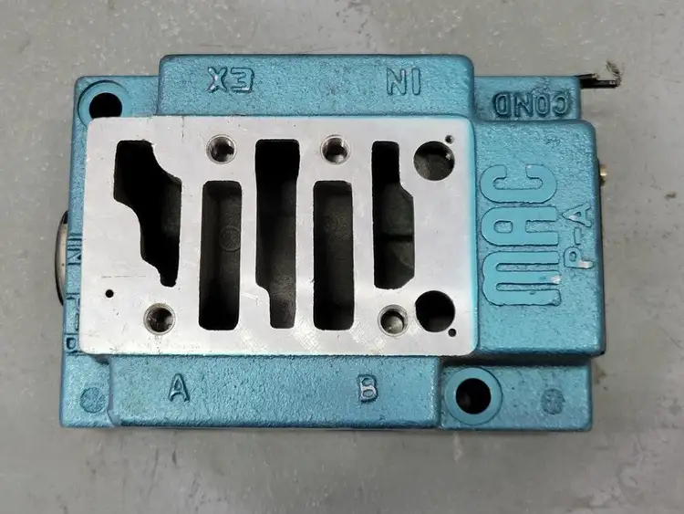 Used MAC 6600A3120011 Valves/Fittings British Columbia CA | Lenmark #257358