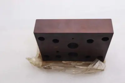 Parker Hydraulic Manifold Block Sub Plate Model# SPR6V6 Stock L-568