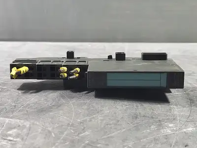 USED SIEMENS 6ES7 132-4HB01-0AB0