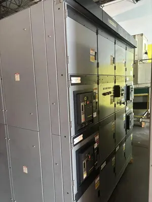 Square D 1600 Amp 2200v 700v 50ka Delta Wye Main Breaker Switchgear