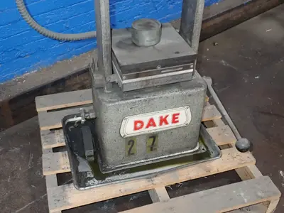 USED DAKE 44225