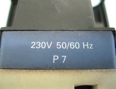 USED Telemecanique LA1 D3201