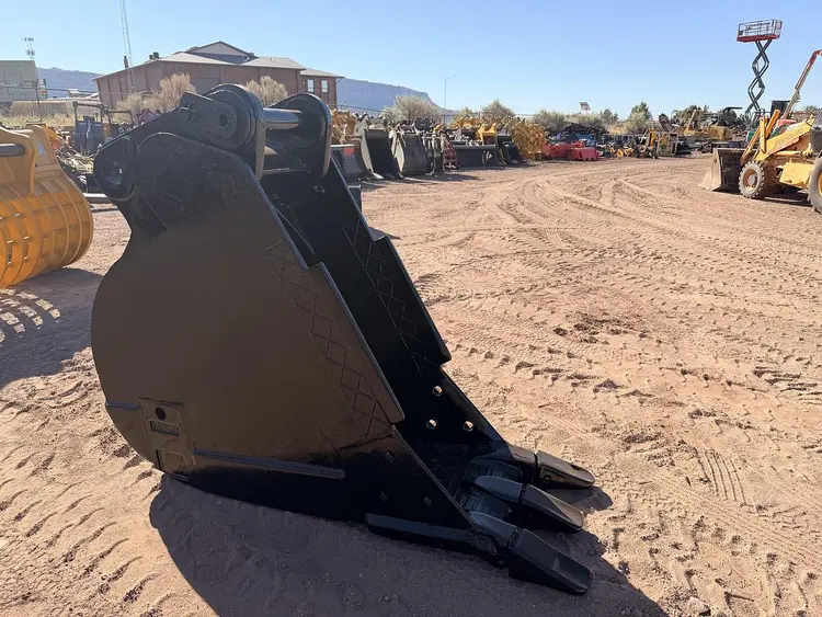 Used HENSLEY _UNKNOWN_ Multipurpose Buckets Utah US | CSS Equipment Sales #1347583