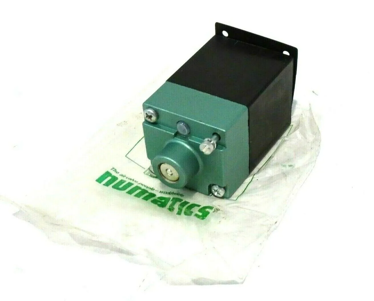 NEW NUMATICS 237-325B SOLENOID VALVE 237325B