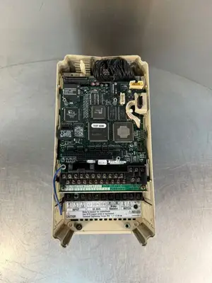 Magnetek Staca-B004-T1EA1 3Phase 3Phase Inp 380-460V / Out 0-460V (3.2.2)