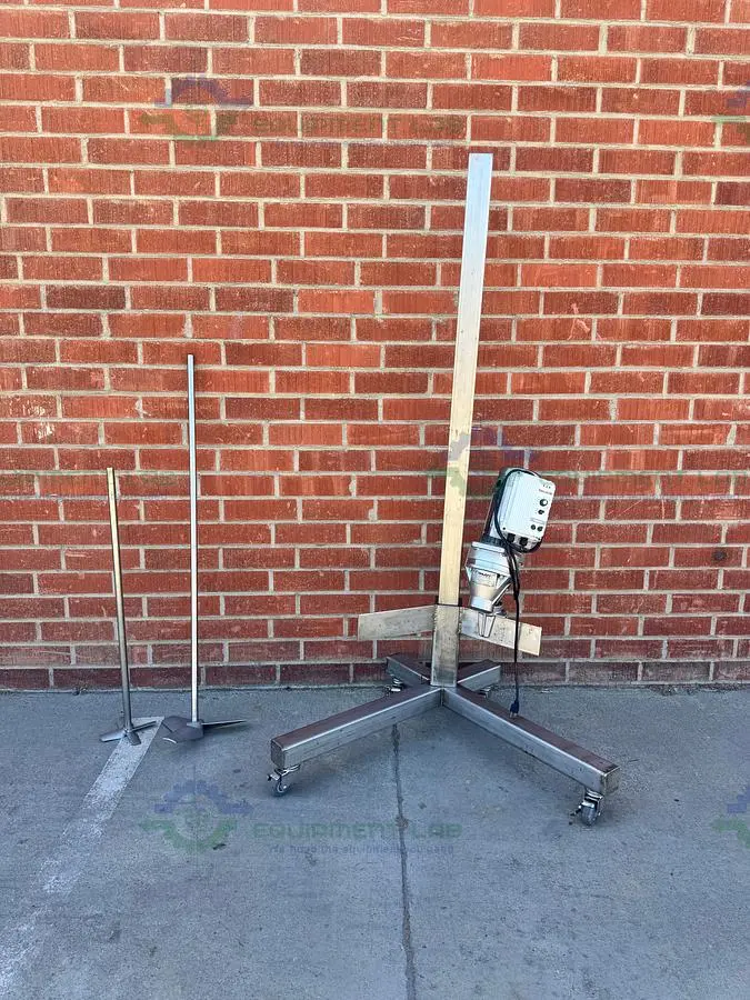 Used SHARPE MIXERS SSG-050SCR PORTABLE MIXER W/ VFD, 1/2 HP MOTOR, TWO IMPELLERS Portable Mixers California US | Equipment Lab #1370115