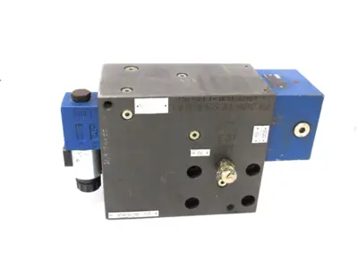 USED REXROTH R900704045 VALVE BLOCK LFA32E-71/CA20DQMG24F R90052621
