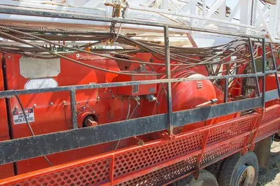 USED MOUNTAIN RIG MR 350 OILFIELD WORKOVER RIG / SERVICE RIG / PULLING UNIT