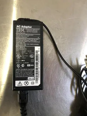 AC ADAPTER IBM 08K8212