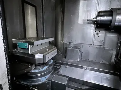 USED 2006 MAKINO A51