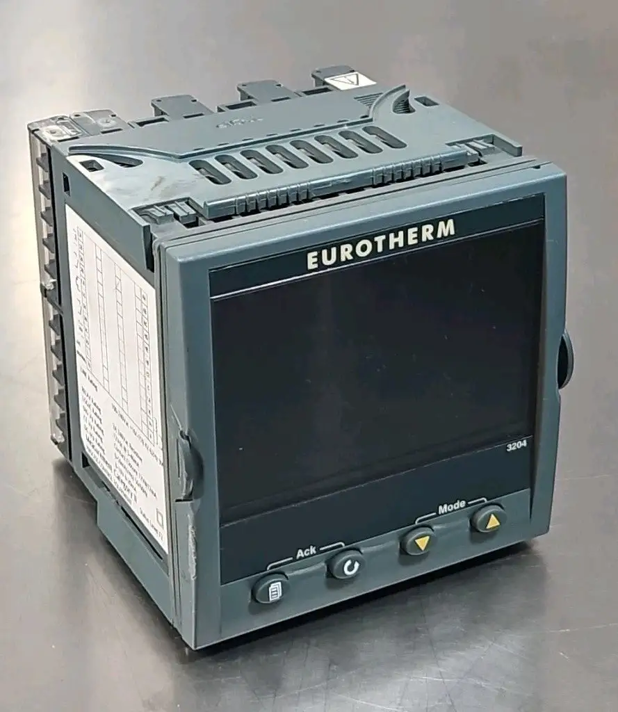 Eurotherm 3204 Thermostat Temperature Controller Loc2D12