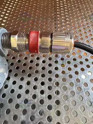 Used DWYER TTE-104-W TEMPERATURE TRANSMITTER 10-35 VDC Transducers California US | Equipment Lab #1437667