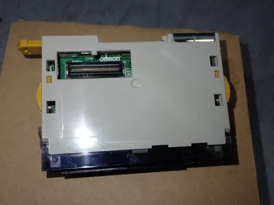 NEW OMRON CJ1W0D231