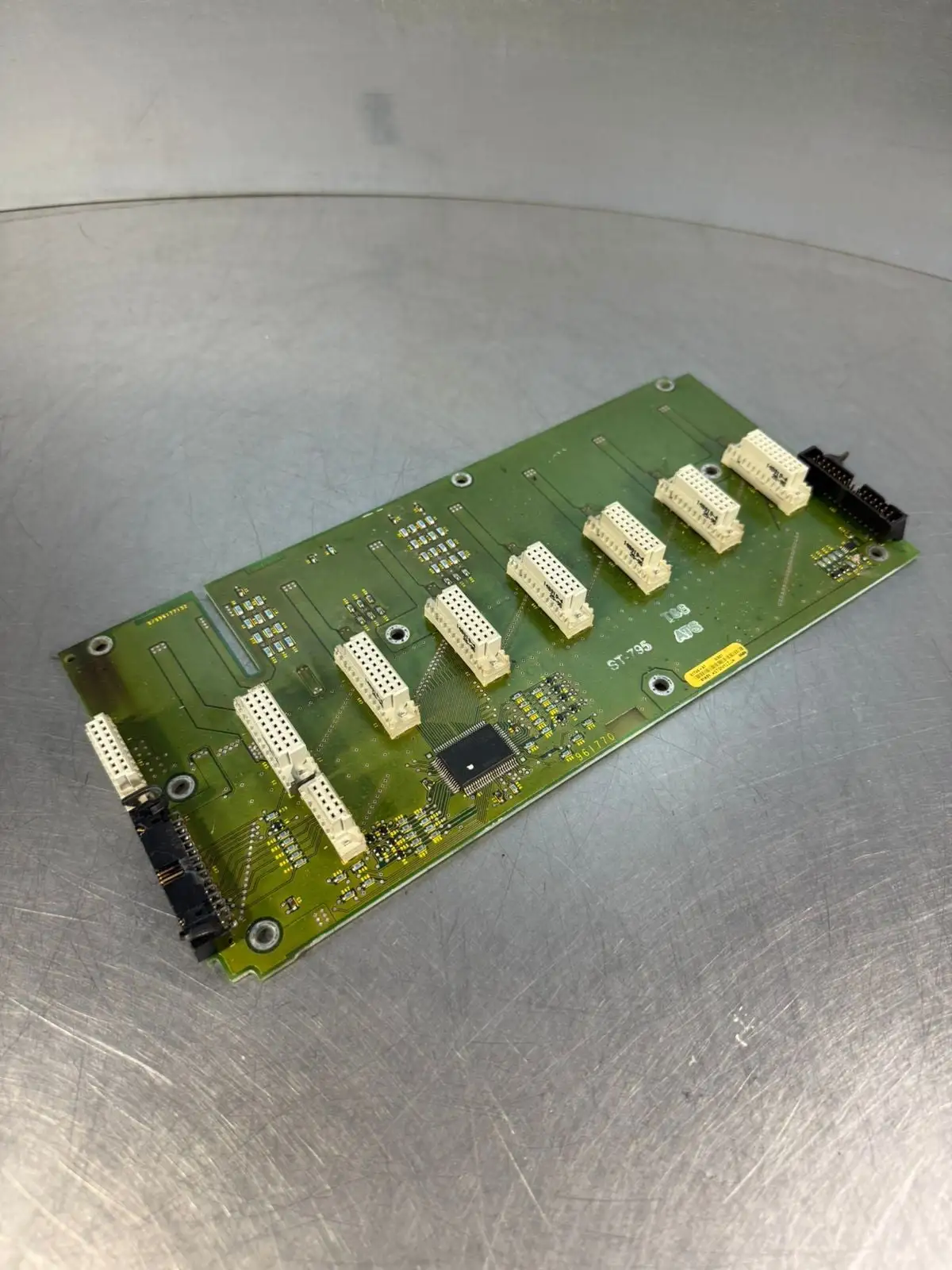 Allen Bradley X1746-A7 Circuit Board Plc Module (9.3.2)