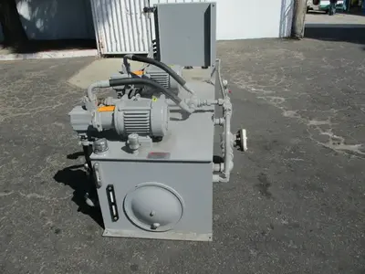 38 GPM Continental #35V-38-A, hydraulic pumping unit, 3 HP