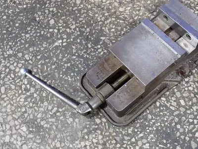 8" 8" Vise