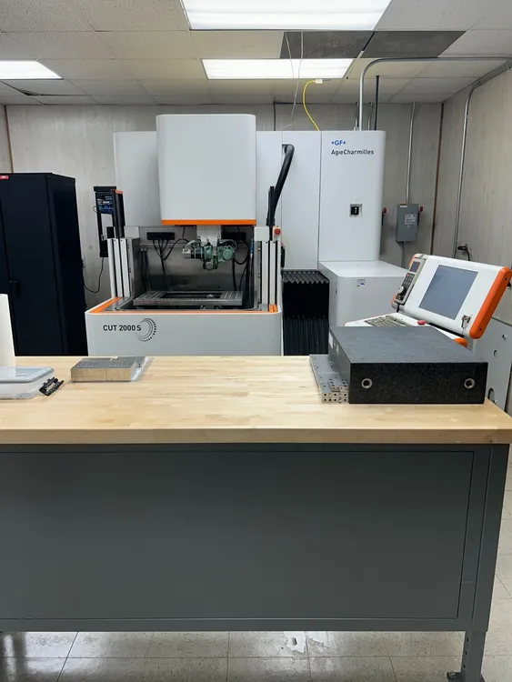 Used 2014 AGIECHARMILLES CUT 2000 S Wire EDM Arizona US | Tight Tolerance Machinery 5 #177251