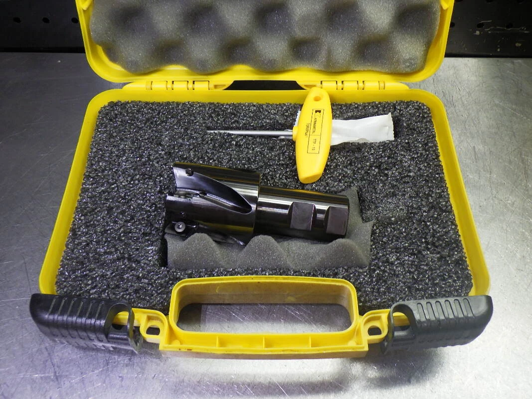 Kennametal 2" 5 Flute Coolant Thru 5 Flute Endmill M1D200E1805W125L225 (LOC3344)